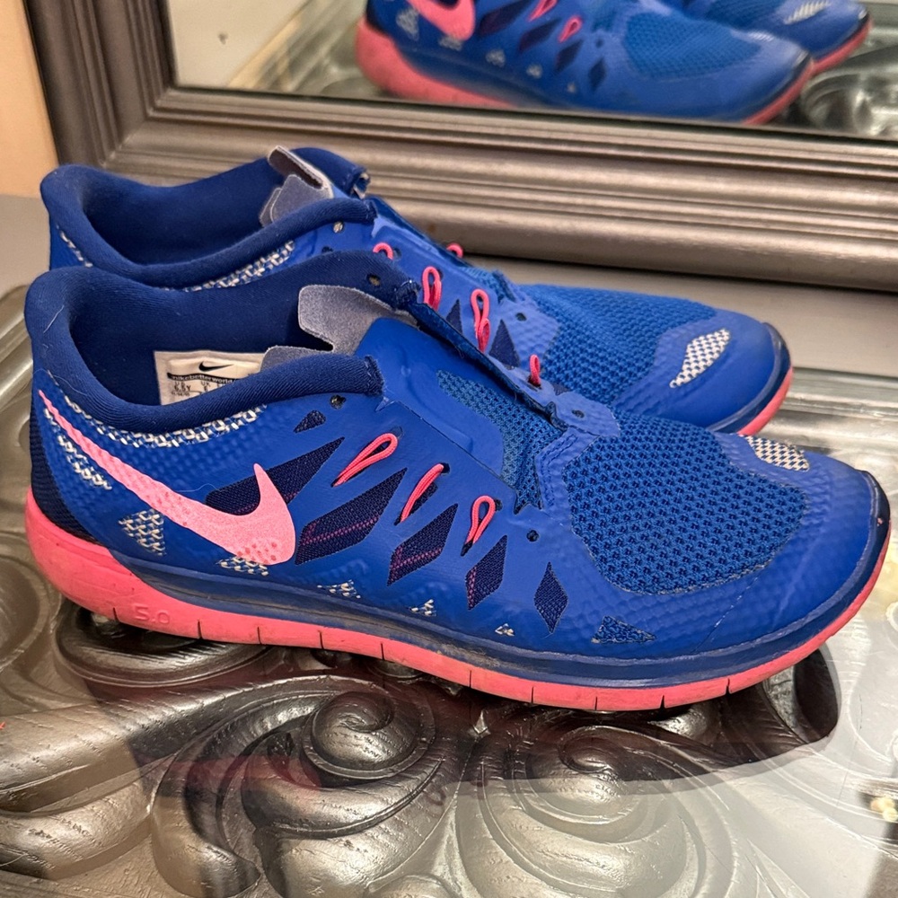 Nike Free 5.0 Run 6.5 Youth Girls Vibrant Blue and Hyper Pink Athletic Shoes